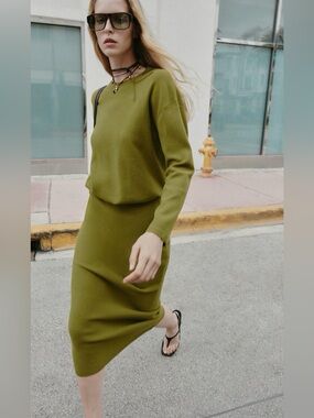 Zara Olive Knit Midi Skirt in Green